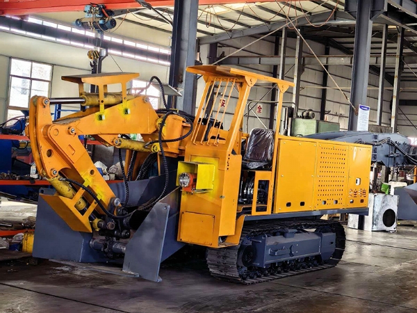 履带斜坡用扒渣机